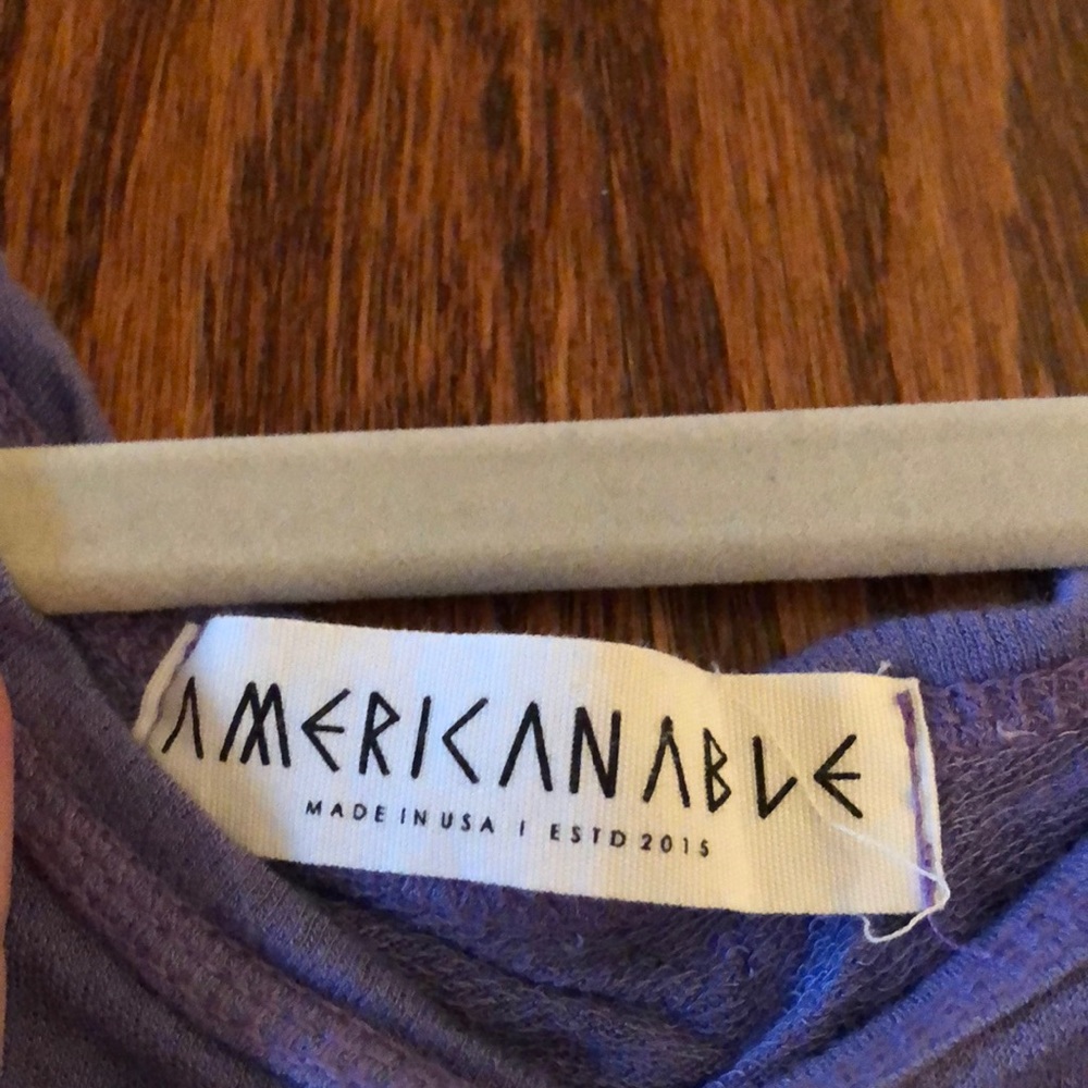 American able long sleeve top. - Picture 3 of 3